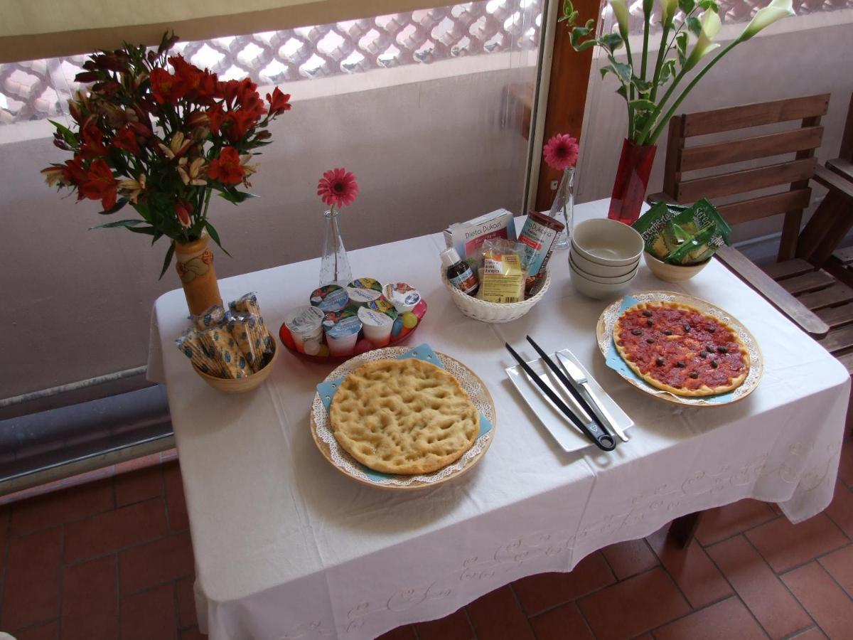 Bed and Breakfast Ghiro Ghiotto Pietra Ligure Exterior foto