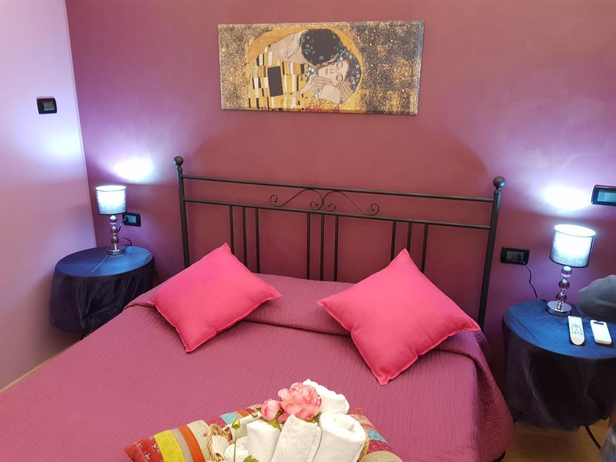 Bed and Breakfast Ghiro Ghiotto Pietra Ligure Exterior foto